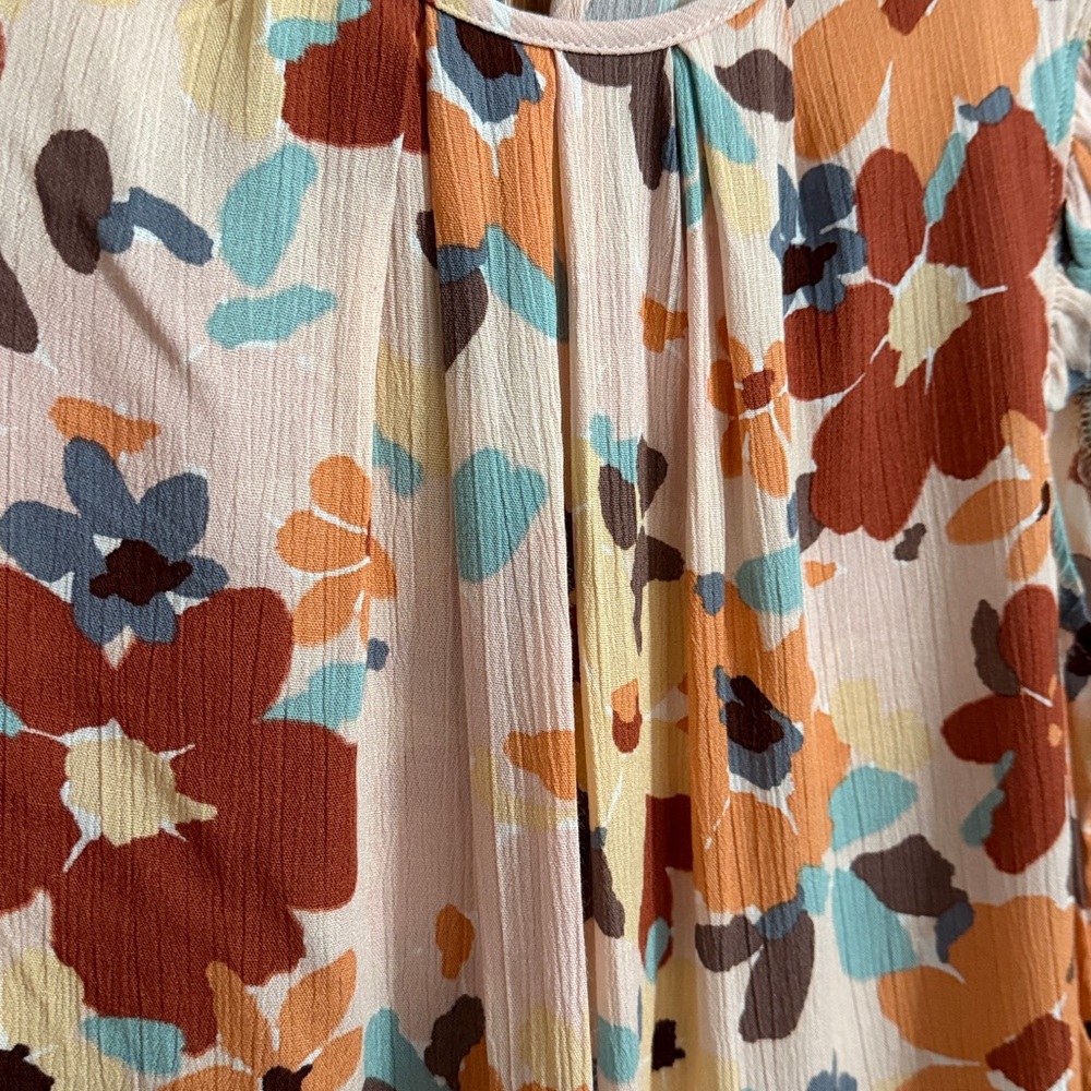 2 Hearts Vibrant Floral Ruffle Sleeve Blouse - Picture 4 of 7